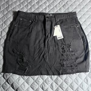 Boohoo Blue Women’s Black Distressed Denim Skirt Size 12 US Raw Hem Mini NWT